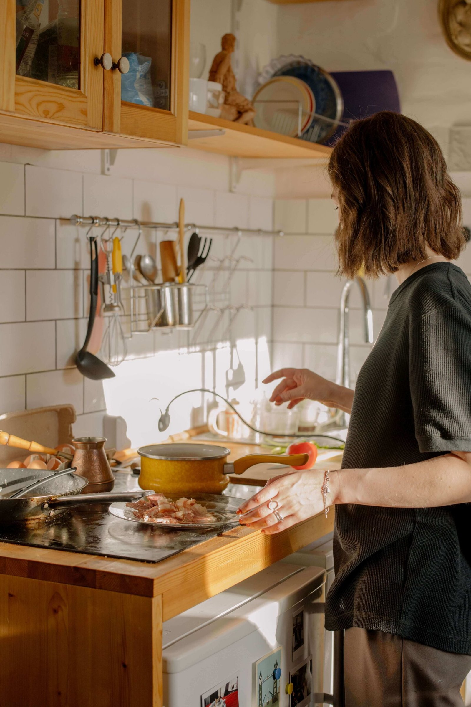 Elegant kitchen and dining accessories