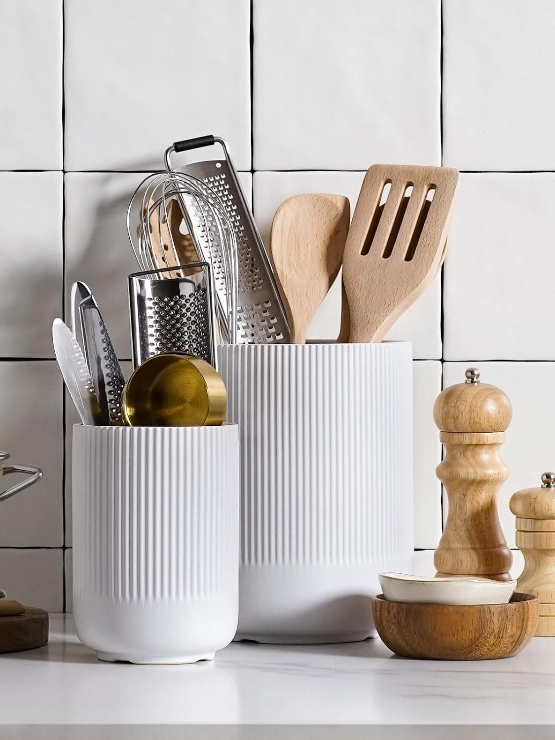 Stainless steel rotating utensil holder with silicone cooking tools